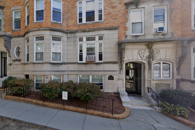 Photo - 17 Fairbanks St