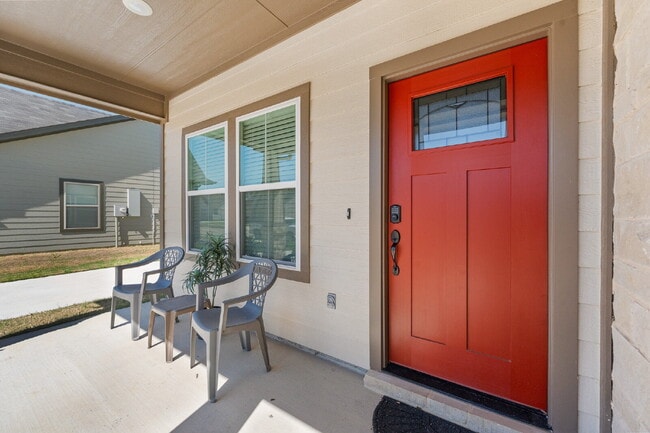 Photo - 3-Bed Oasis on Reverie Rd with Spacious 1612 Sq Ft Layout - Perfect for Your Family!