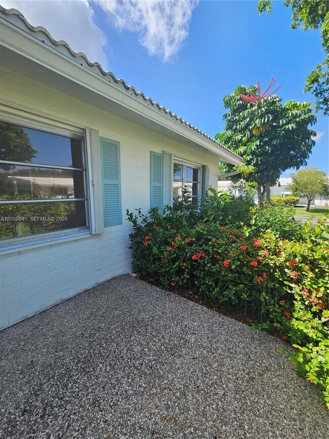 Photo - 1400 NW 90th Way