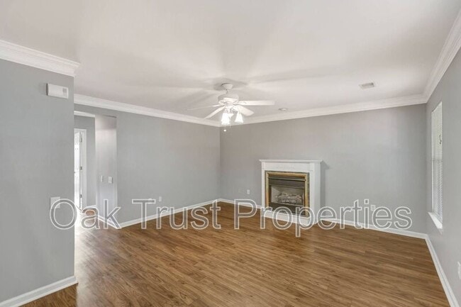 Photo - 4834 Habersham Ln