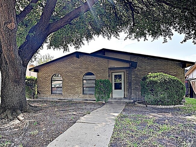 Building Photo - 5117 Bartlett Dr Rental
