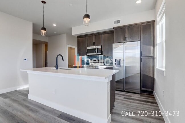 Building Photo - 1208 Quitman St Unit 405