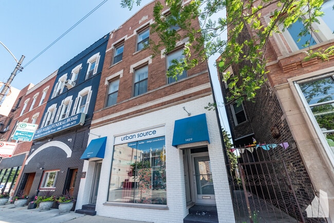 Building Photo - 1429 W Chicago Ave Rental