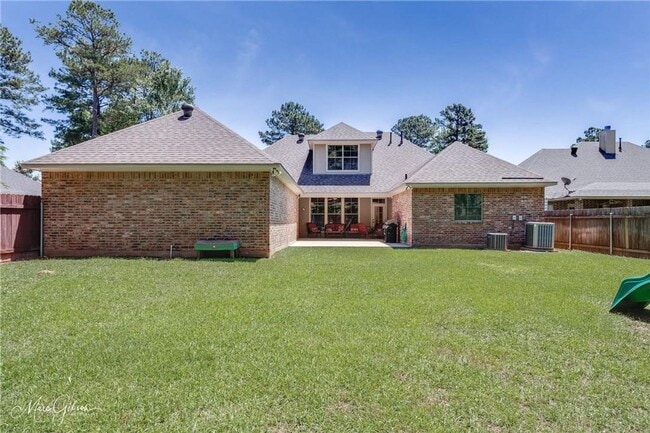 Photo - 416 Dogwood S Ln