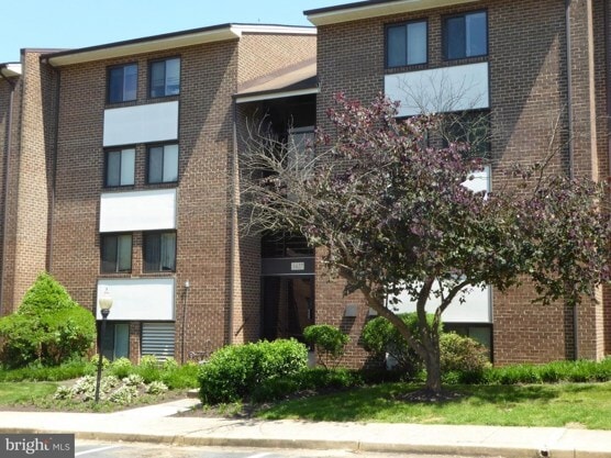Building Photo - 1427 Northgate Sq Unit 12 Rental