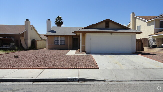 Building Photo - 4417 Newhaven Dr Rental