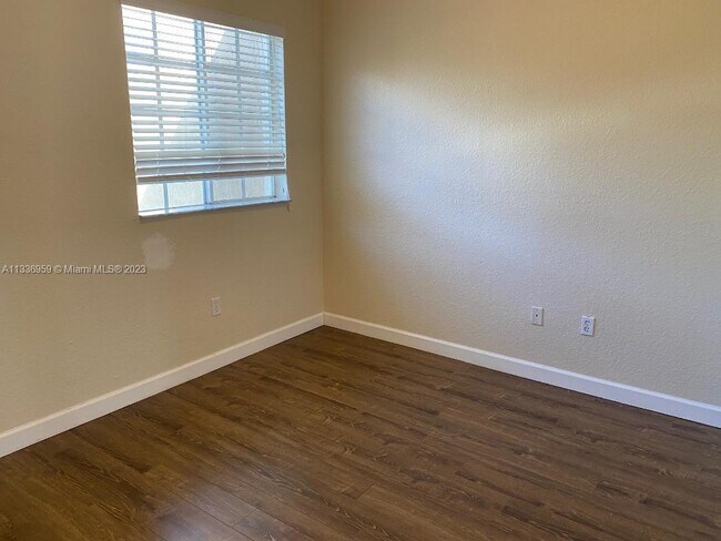 Photo - 8524 SW 214th Way