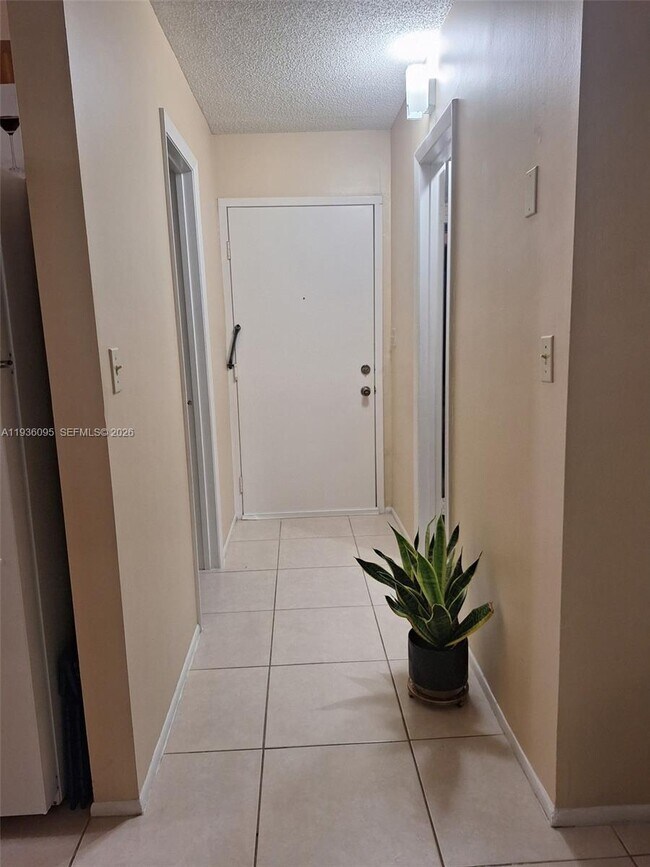 Photo - 2701 Riverside Dr Unit 202-B