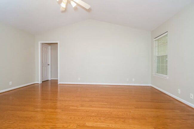 Photo - 7113 S Hampton Blvd