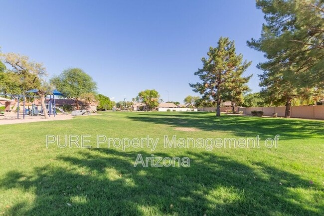 8132 E Onza Ave