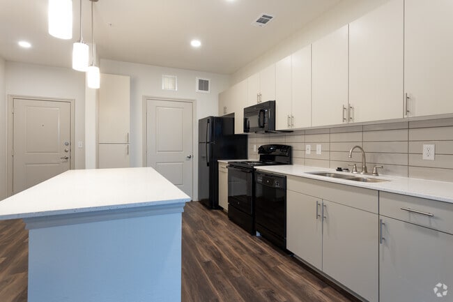 1BR, 2BA - 700SF - Pathways at Goodrich Place
