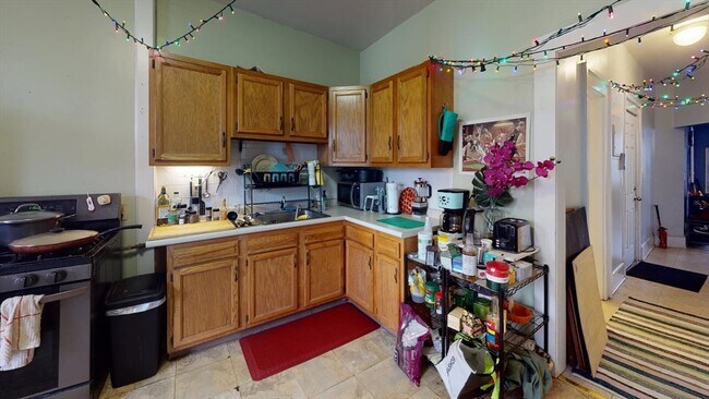 36 Mozart St Unit 2