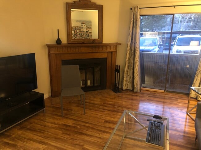 Photo - 505 Oppenheimer Dr Unit 202