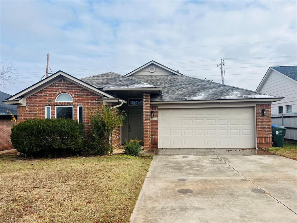 Photo - 2005 E View Dr