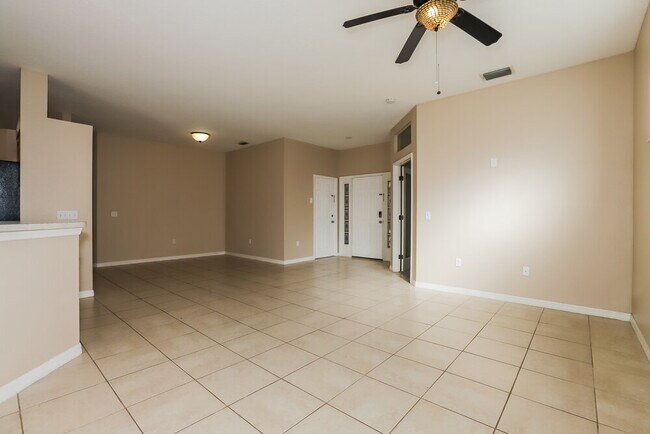 Photo - 1253 Millbrook Cir