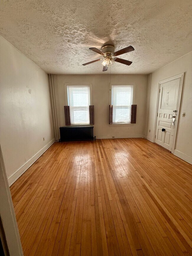 Photo - 326 W Broad St Unit 326 W. Broad Street