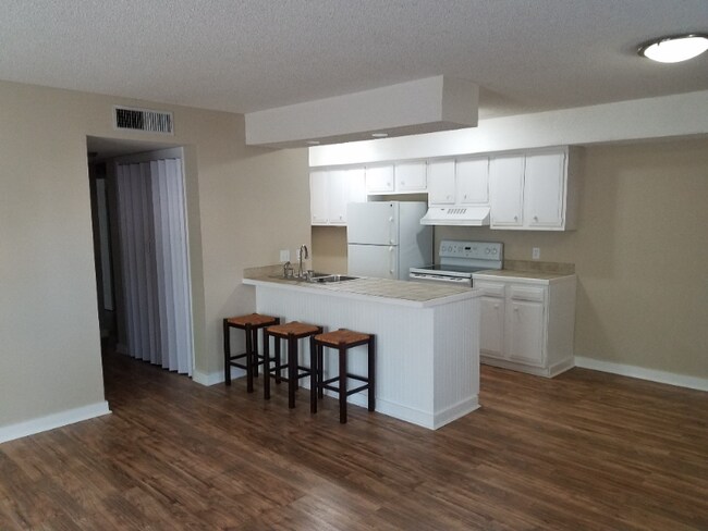 Photo - 3359 E Olive Rd Unit 11B