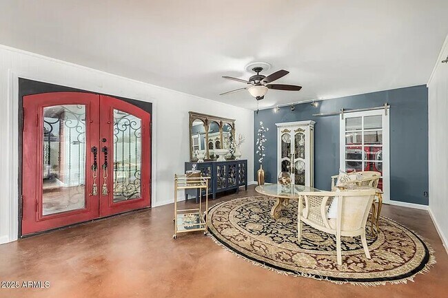 Photo - 2302 W Berridge Ln