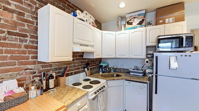 91 Prince St Unit 6
