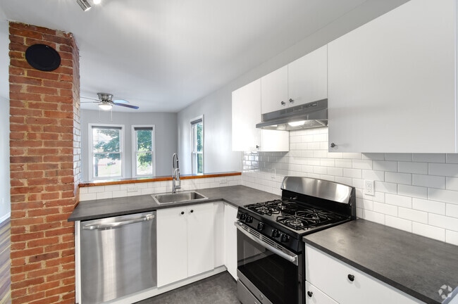 Building Photo - 30 Cooper St Unit 30B Rental