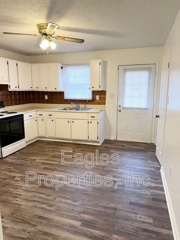 Photo - 1401 Dakota Ave