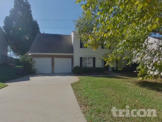 Building Photo - 471 Sawtooth Ln