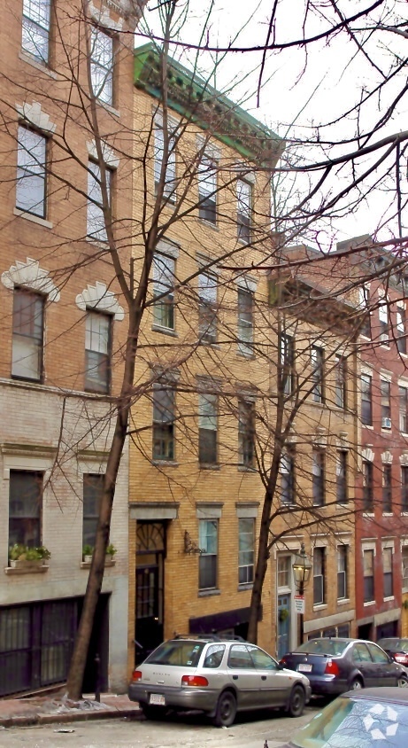 Building Photo - 42 Anderson St Unit #B Rental