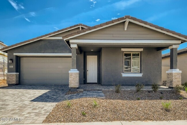 Building Photo - 9405 E Saturn Ave Rental