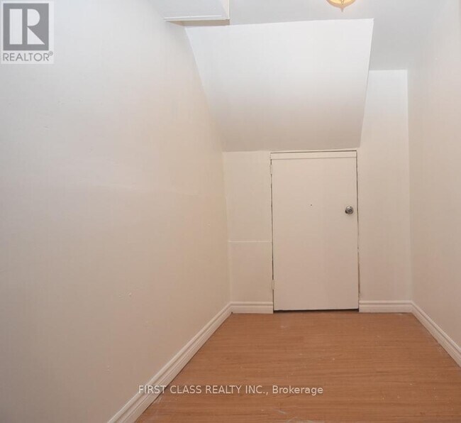 Photo - 49 Longford Dr