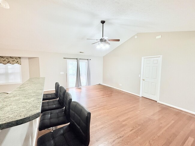 Photo - 110 Sycamore Dr