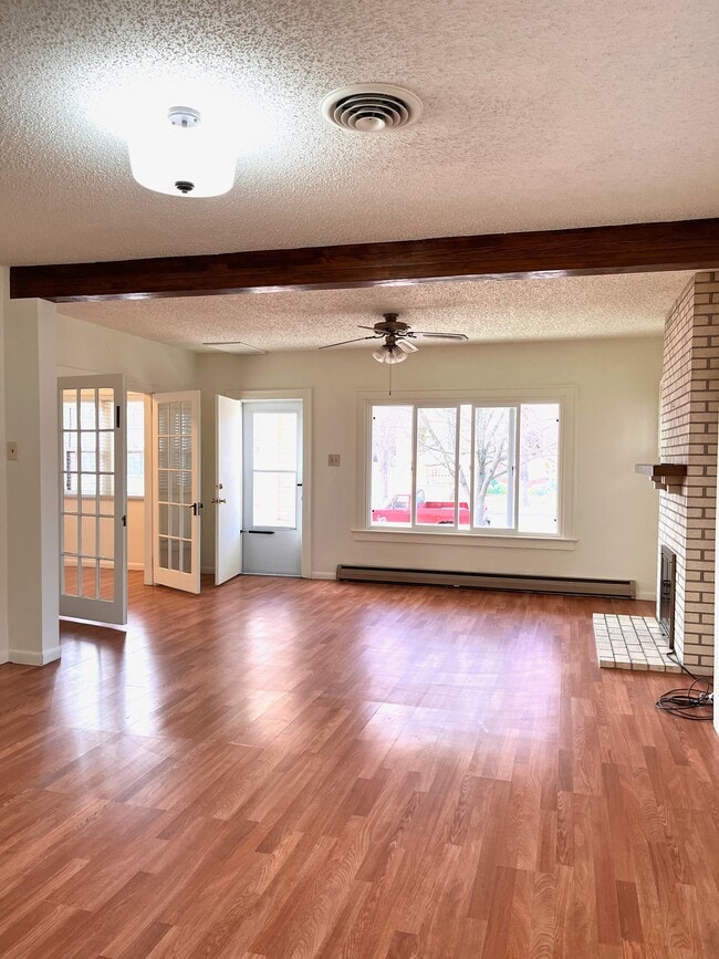 Photo - 1322 Lake Ave