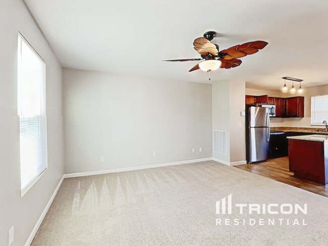 Photo - 415 Merus Dr