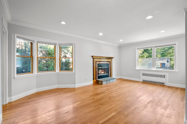 Photo - 528 N Wagner Ave