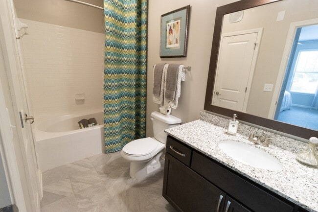 Photo - The Crest at Laurel Canyon