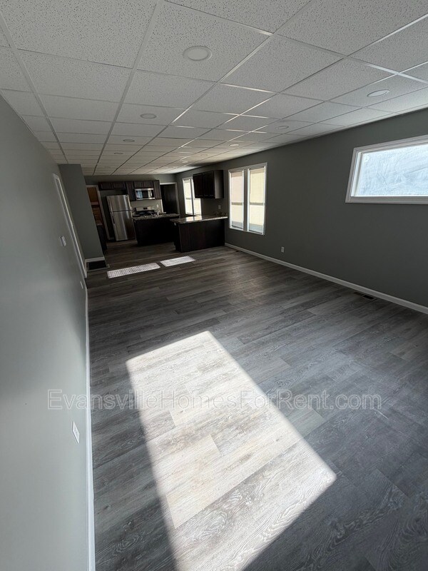 Photo - 918 S Barker Ave