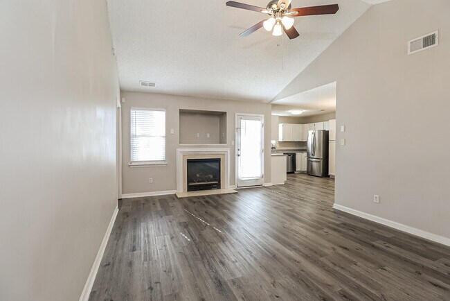 Photo - 13954 Dingess Rd