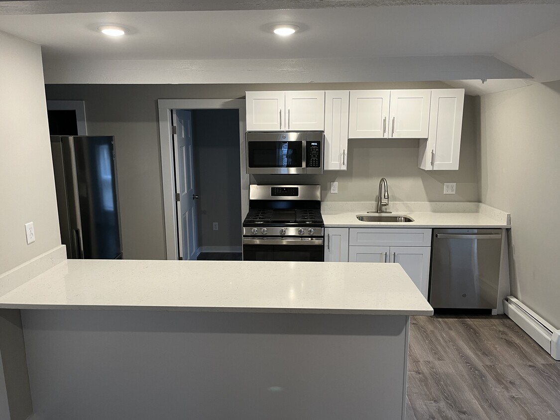 Photo - 37A Maple Ave (Andover, MA)