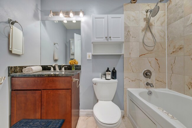 Photo - 1321 Euclid St NW Unit T1