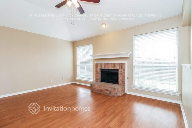Photo - 640 Willowwood Trail