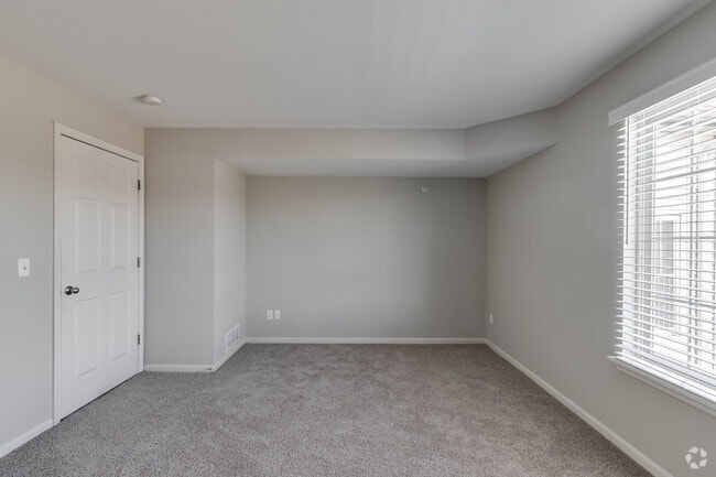 1BR, 1BA - 900SF - Arbor - Bedroom