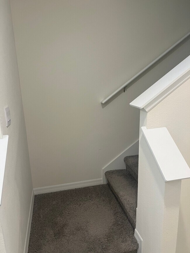 Photo - 1375 Isleta Lp