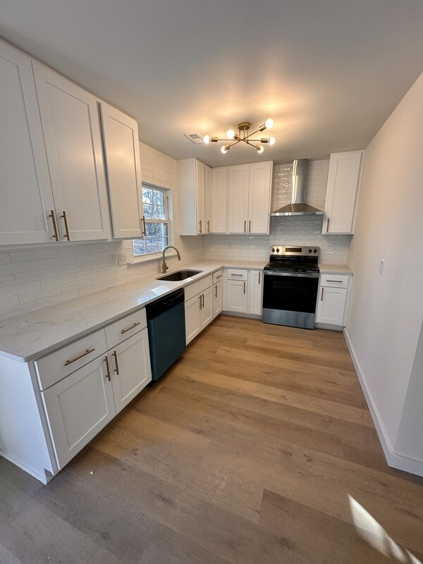 Photo - 6037 Dahlgren Ave