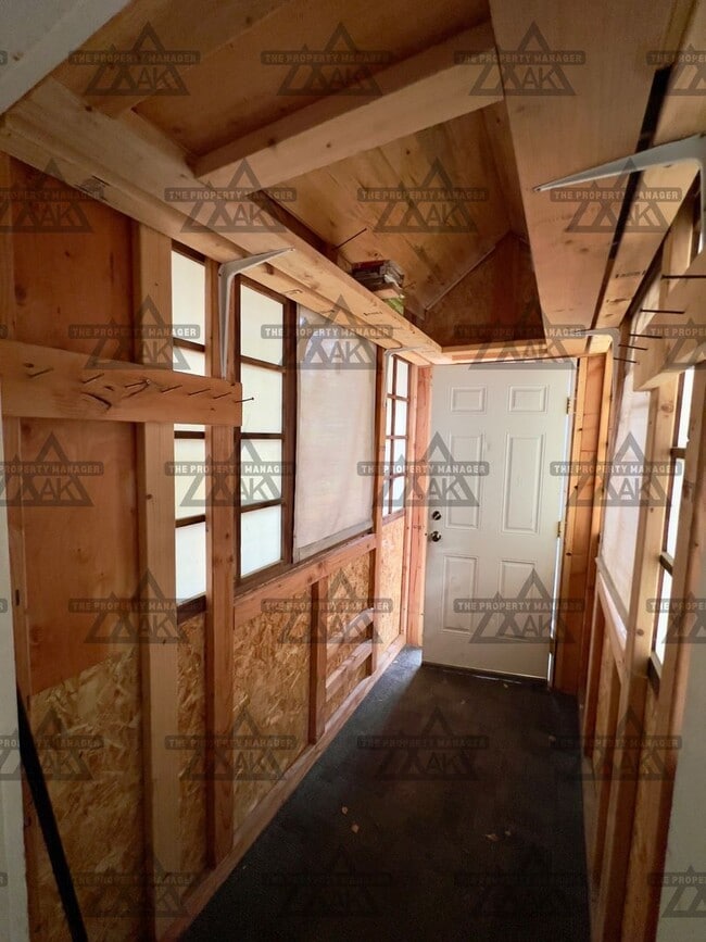 Photo - Cozy 1-Bedroom Loft Home with Office & Cov...