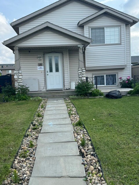 Photo - 18 Pinnacle Grove Unit 1