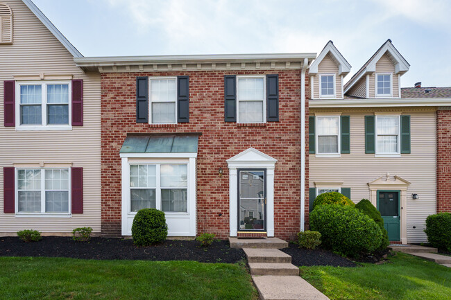 Photo - 183 Darwin Ln Townhome