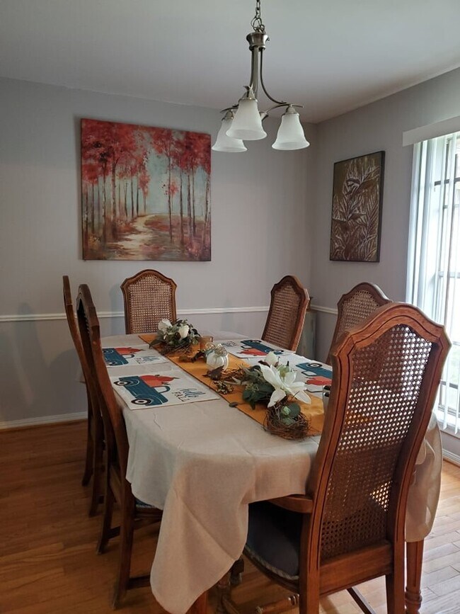 Photo - 5210 Honey Cir