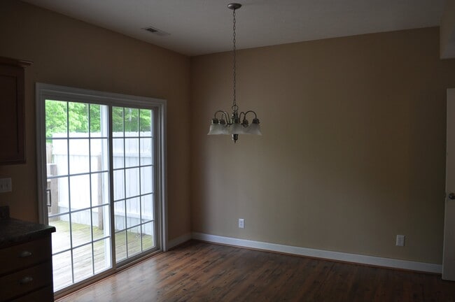 Photo - 2009 Lakeside Dr