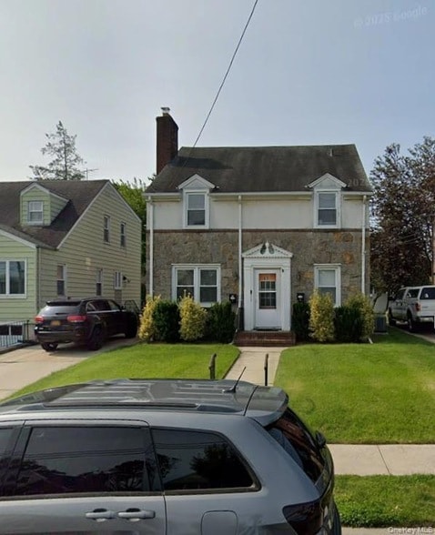 Photo - 69 Sheridan Ave Unit 2nd Floor