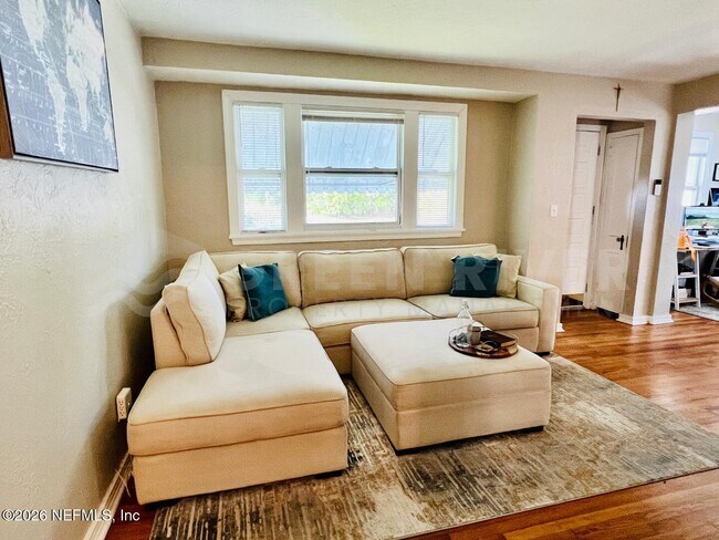 Photo - 1503 Parrish Pl