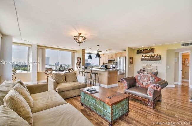 Photo - 1500 Presidential Way Unit 804